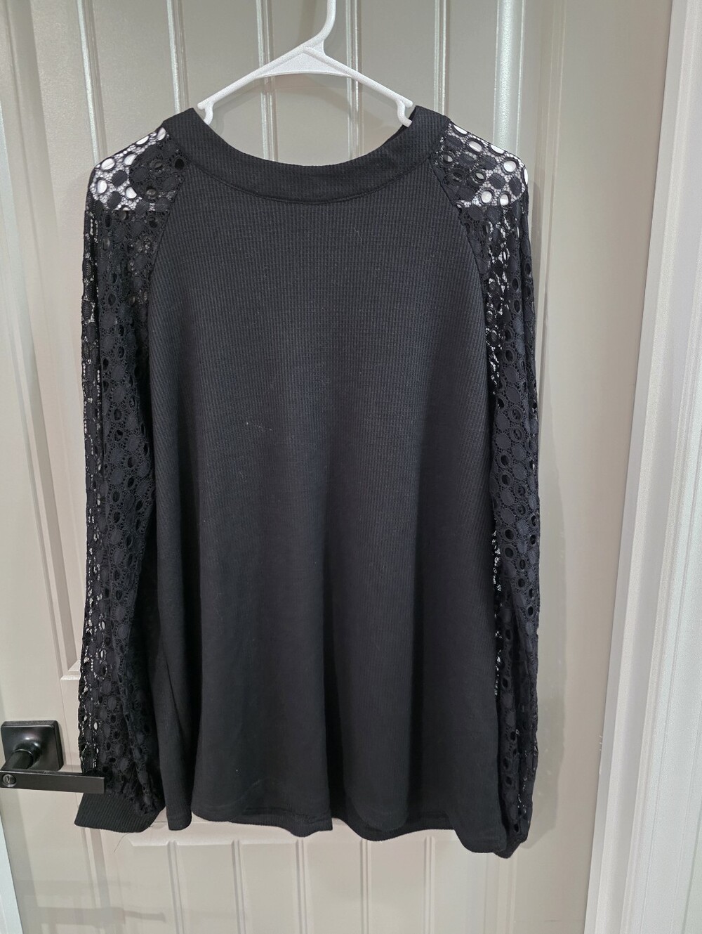 Womans 2XL Solid Black Long Mesh Sleeves Shirt Nwot Back Zipper